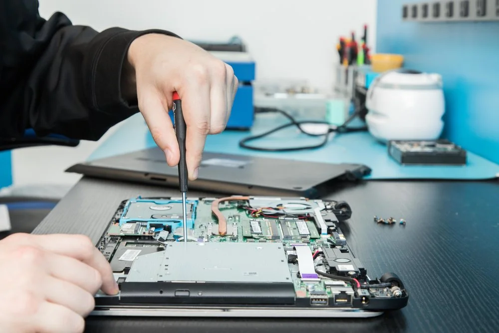 Lenovo Laptop Ekran Kırıldı Fiyat