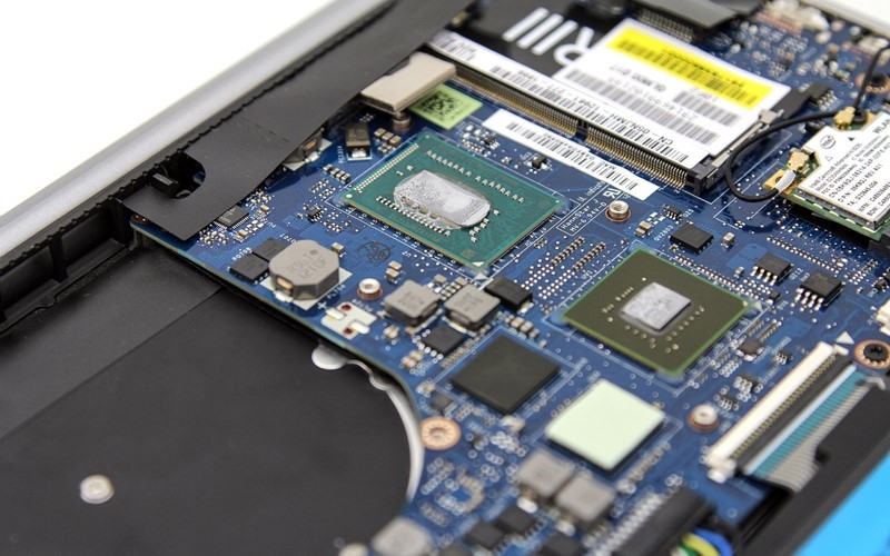 Lenovo Bilgisayar Ekran Tamiri: Fiyatlar ve Süreçler